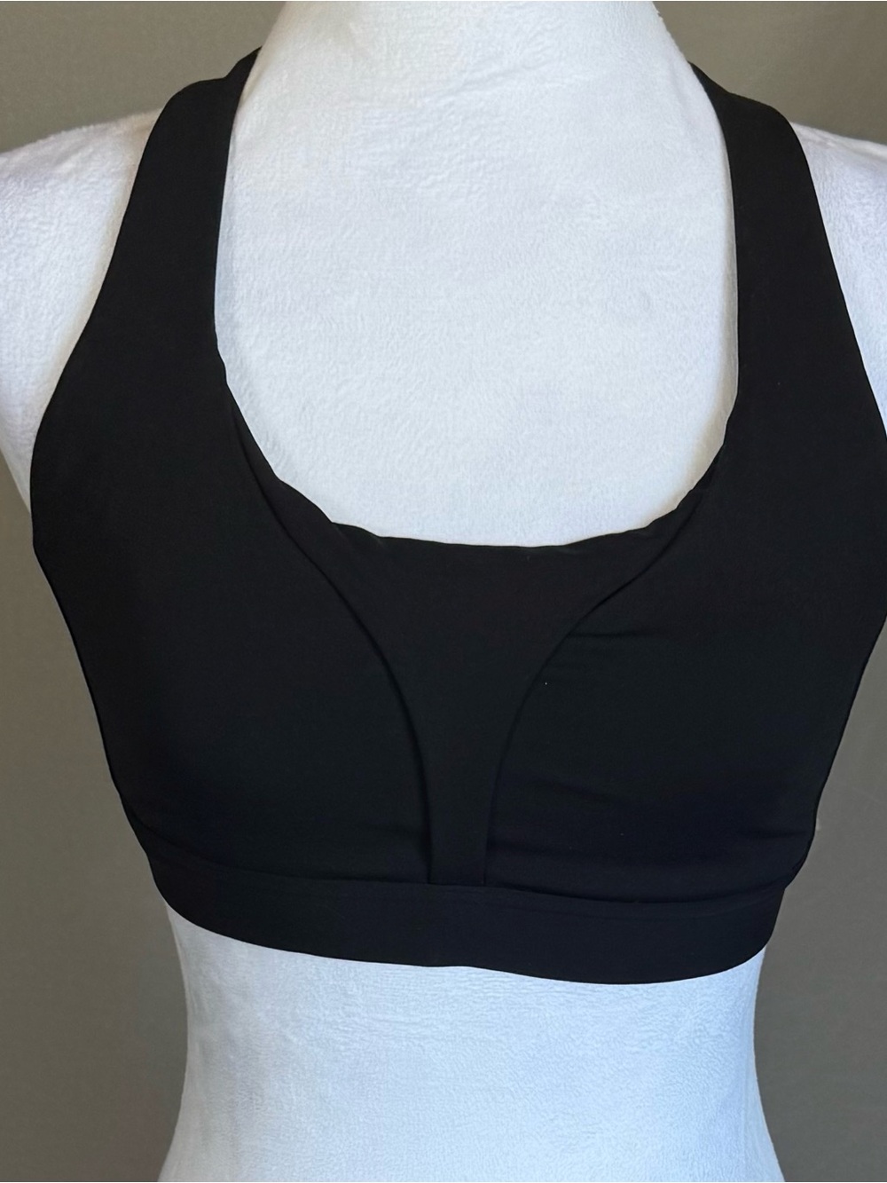 Lululemon- Stash it all bra. Size 6